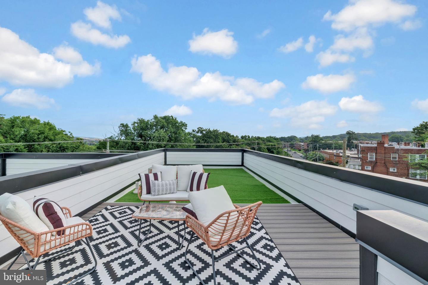 2333 FAIRLAWN AVE SE #1, WASHINGTON, District Of Columbia 20020, 4 Bedrooms Bedrooms, ,4 BathroomsBathrooms,Residential,For sale,2333 FAIRLAWN AVE SE #1,DCDC2209998 MLS # DCDC2209998