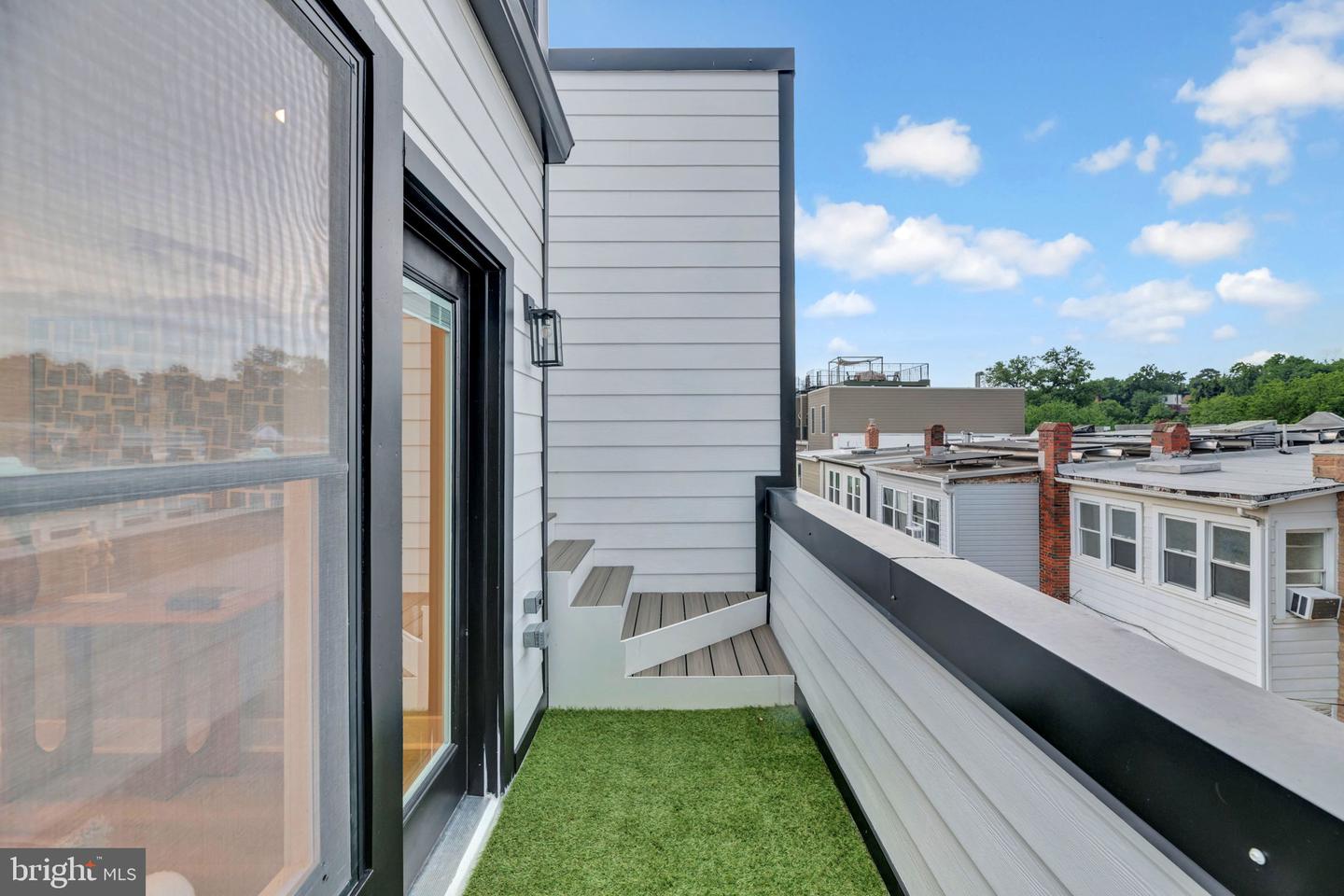 2333 FAIRLAWN AVE SE #1, WASHINGTON, District Of Columbia 20020, 4 Bedrooms Bedrooms, ,4 BathroomsBathrooms,Residential,For sale,2333 FAIRLAWN AVE SE #1,DCDC2209998 MLS # DCDC2209998