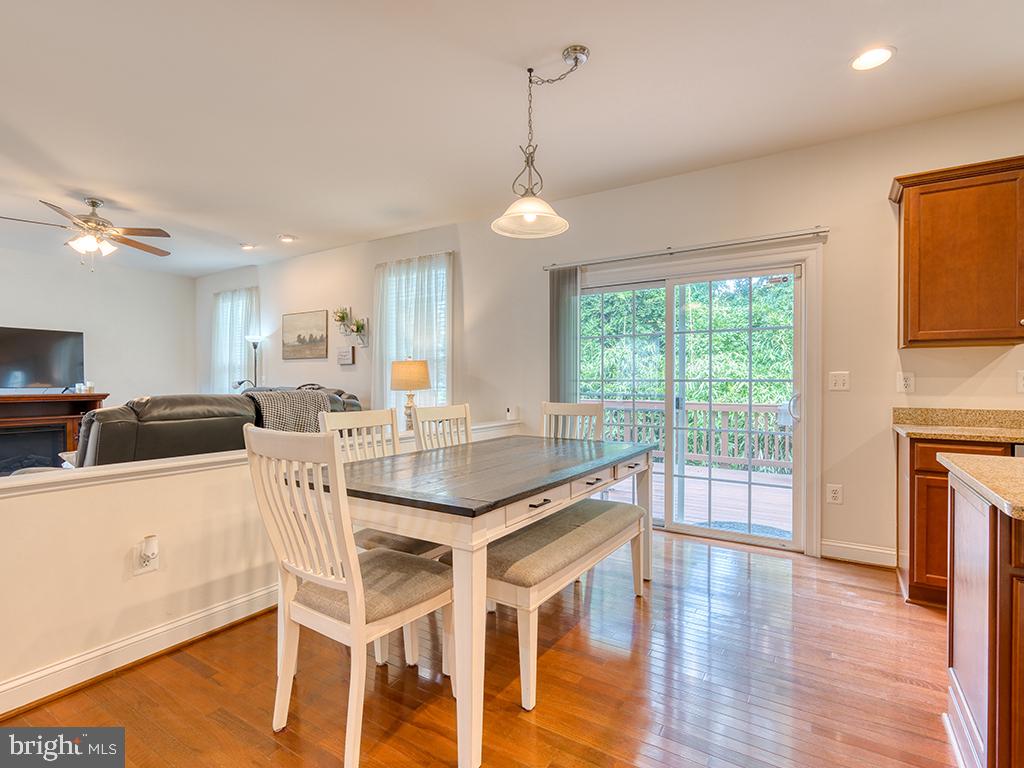 3314 BARNETTS CROSSING PL, TRIANGLE, Virginia 22172, 4 Bedrooms Bedrooms, ,3 BathroomsBathrooms,Residential,For sale,3314 BARNETTS CROSSING PL,VAPW2099576 MLS # VAPW2099576