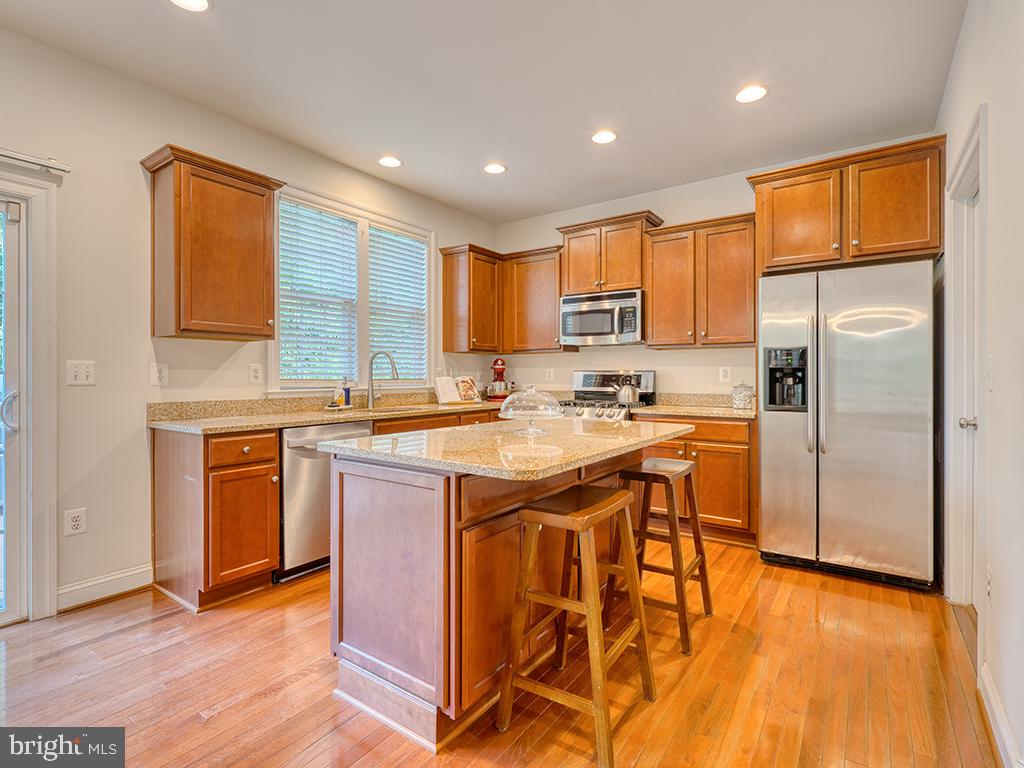 3314 BARNETTS CROSSING PL, TRIANGLE, Virginia 22172, 4 Bedrooms Bedrooms, ,3 BathroomsBathrooms,Residential,For sale,3314 BARNETTS CROSSING PL,VAPW2099576 MLS # VAPW2099576