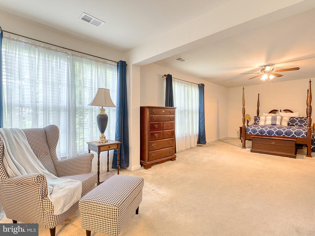 3314 BARNETTS CROSSING PL, TRIANGLE, Virginia 22172, 4 Bedrooms Bedrooms, ,3 BathroomsBathrooms,Residential,For sale,3314 BARNETTS CROSSING PL,VAPW2099576 MLS # VAPW2099576