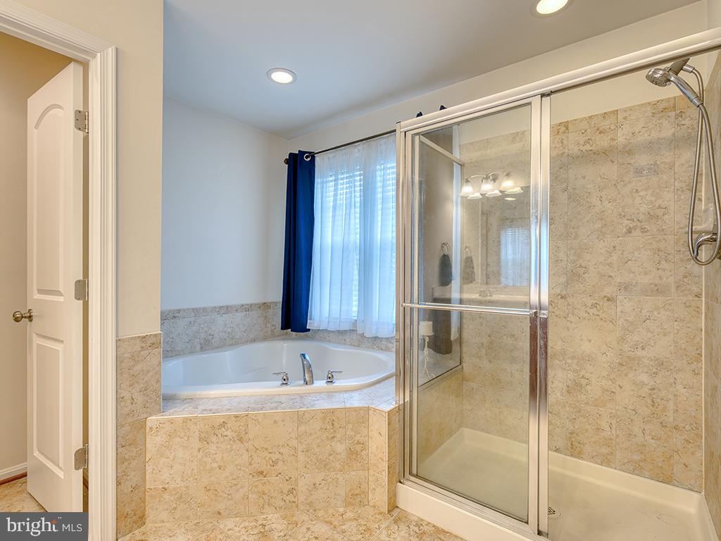3314 BARNETTS CROSSING PL, TRIANGLE, Virginia 22172, 4 Bedrooms Bedrooms, ,3 BathroomsBathrooms,Residential,For sale,3314 BARNETTS CROSSING PL,VAPW2099576 MLS # VAPW2099576
