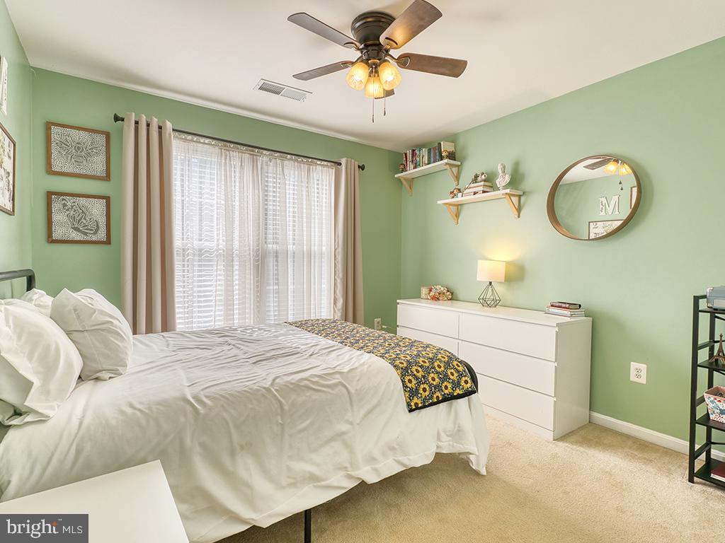 3314 BARNETTS CROSSING PL, TRIANGLE, Virginia 22172, 4 Bedrooms Bedrooms, ,3 BathroomsBathrooms,Residential,For sale,3314 BARNETTS CROSSING PL,VAPW2099576 MLS # VAPW2099576