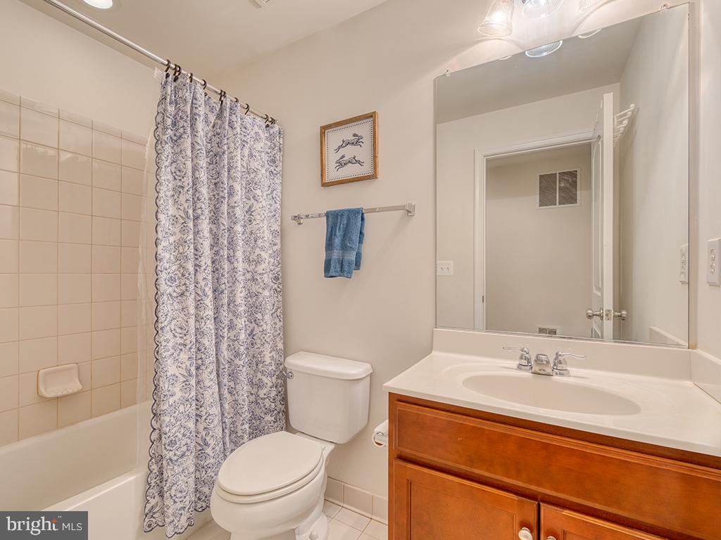 3314 BARNETTS CROSSING PL, TRIANGLE, Virginia 22172, 4 Bedrooms Bedrooms, ,3 BathroomsBathrooms,Residential,For sale,3314 BARNETTS CROSSING PL,VAPW2099576 MLS # VAPW2099576