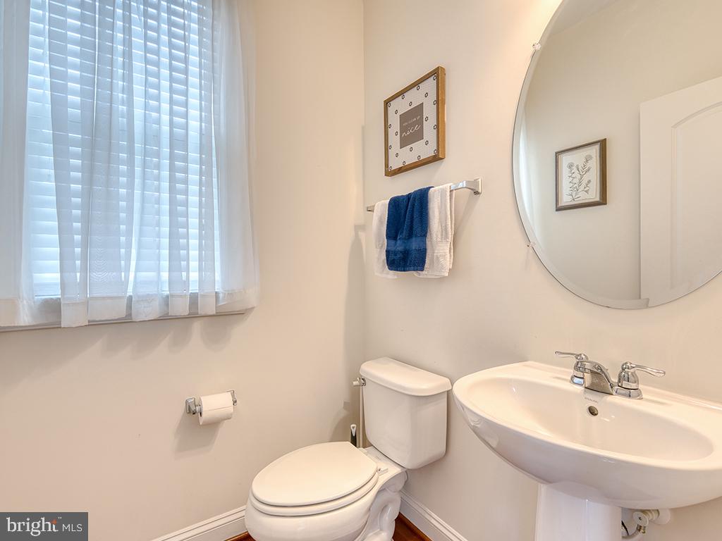 3314 BARNETTS CROSSING PL, TRIANGLE, Virginia 22172, 4 Bedrooms Bedrooms, ,3 BathroomsBathrooms,Residential,For sale,3314 BARNETTS CROSSING PL,VAPW2099576 MLS # VAPW2099576