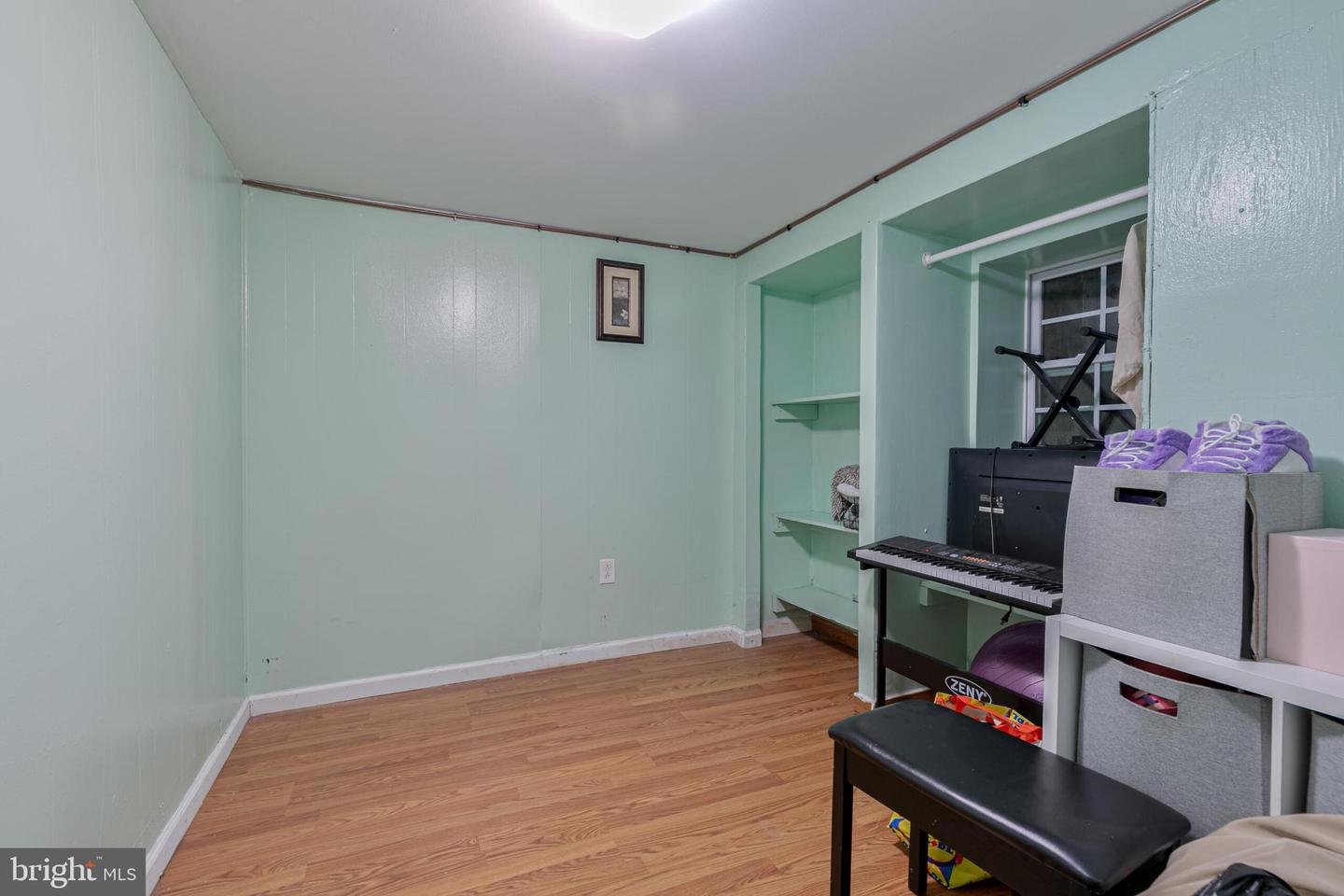 9710 ASHBOURN DR, BURKE, Virginia 22015, 3 Bedrooms Bedrooms, ,2 BathroomsBathrooms,Residential,For sale,9710 ASHBOURN DR,VAFX2256496 MLS # VAFX2256496