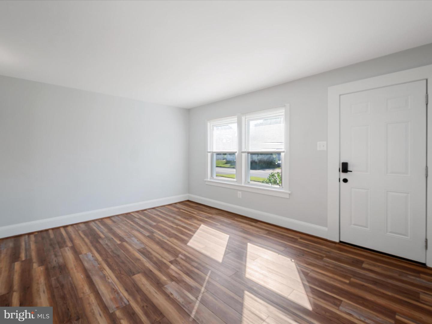 613 WATSON AVE, WINCHESTER, Virginia 22601, 4 Bedrooms Bedrooms, ,2 BathroomsBathrooms,Residential,For sale,613 WATSON AVE,VAWI2008740 MLS # VAWI2008740