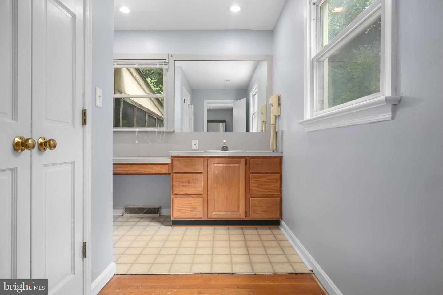 96 SANDY RIDGE RD, FREDERICKSBURG, Virginia 22405, 3 Bedrooms Bedrooms, ,3 BathroomsBathrooms,Residential,For sale,96 SANDY RIDGE RD,VAST2041066 MLS # VAST2041066