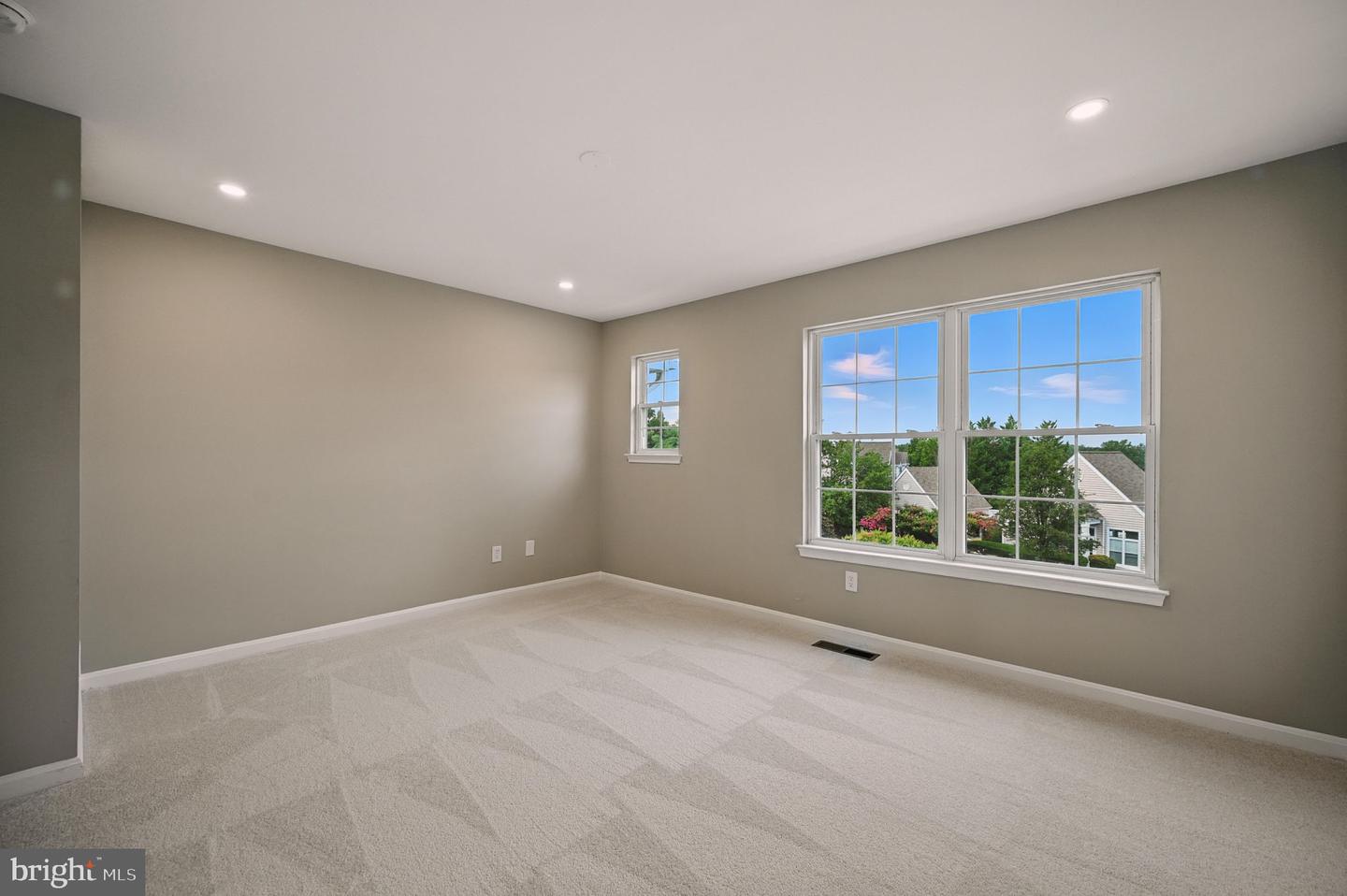 3629 SHERBROOKE CIR, WOODBRIDGE, Virginia 22192, 3 Bedrooms Bedrooms, ,1 BathroomBathrooms,Residential,For sale,3629 SHERBROOKE CIR,VAPW2099834 MLS # VAPW2099834