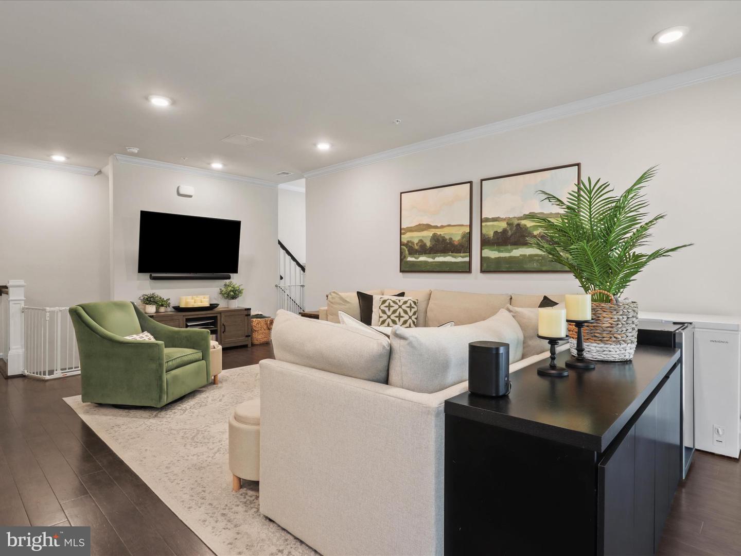 23245 MILLTOWN KNOLL SQ #103, ASHBURN, Virginia 20148, 2 Bedrooms Bedrooms, ,2 BathroomsBathrooms,Residential,For sale,23245 MILLTOWN KNOLL SQ #103,VALO2103026 MLS # VALO2103026