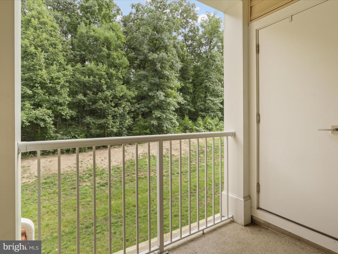 23245 MILLTOWN KNOLL SQ #103, ASHBURN, Virginia 20148, 2 Bedrooms Bedrooms, ,2 BathroomsBathrooms,Residential,For sale,23245 MILLTOWN KNOLL SQ #103,VALO2103026 MLS # VALO2103026