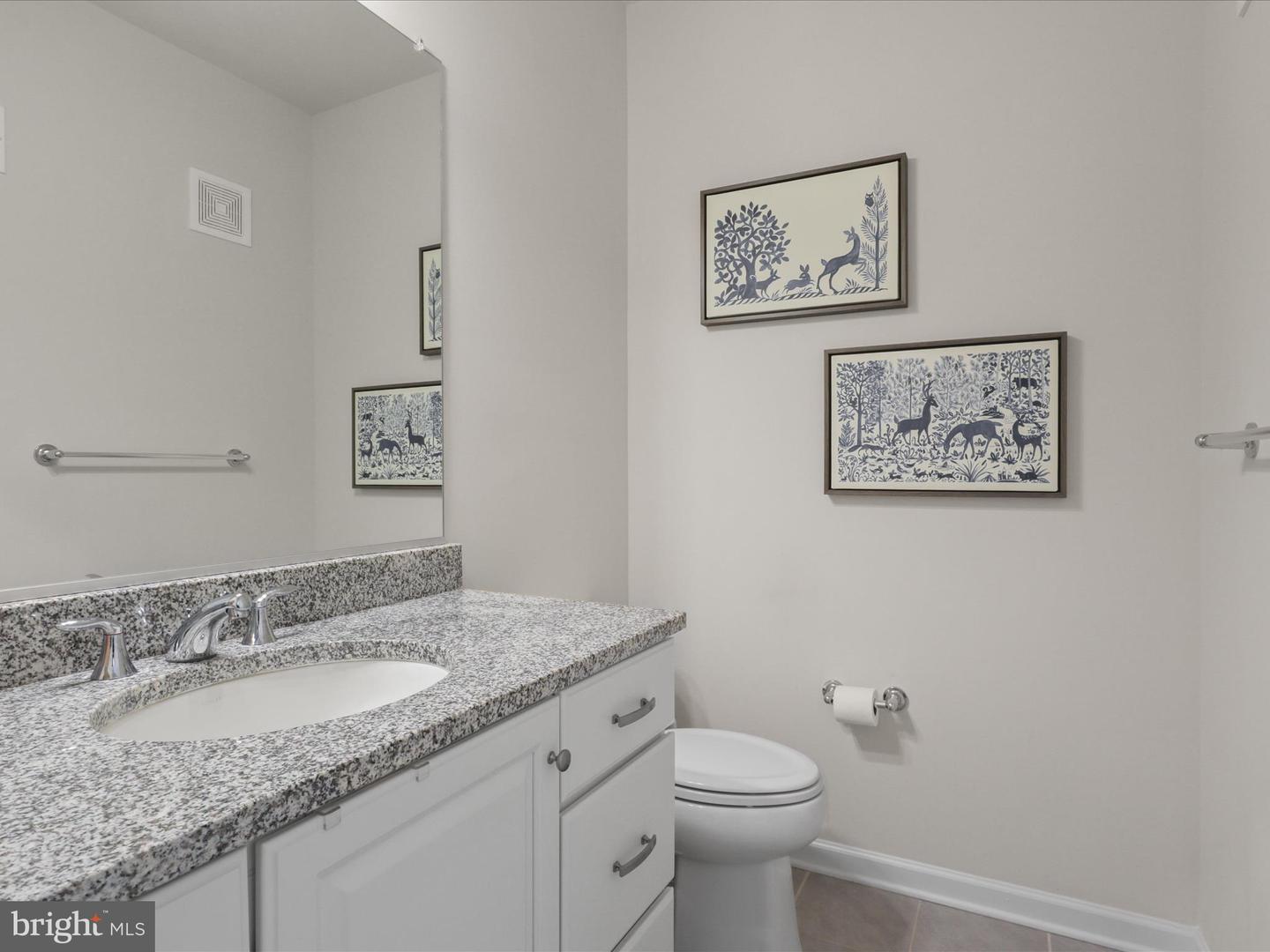 23245 MILLTOWN KNOLL SQ #103, ASHBURN, Virginia 20148, 2 Bedrooms Bedrooms, ,2 BathroomsBathrooms,Residential,For sale,23245 MILLTOWN KNOLL SQ #103,VALO2103026 MLS # VALO2103026