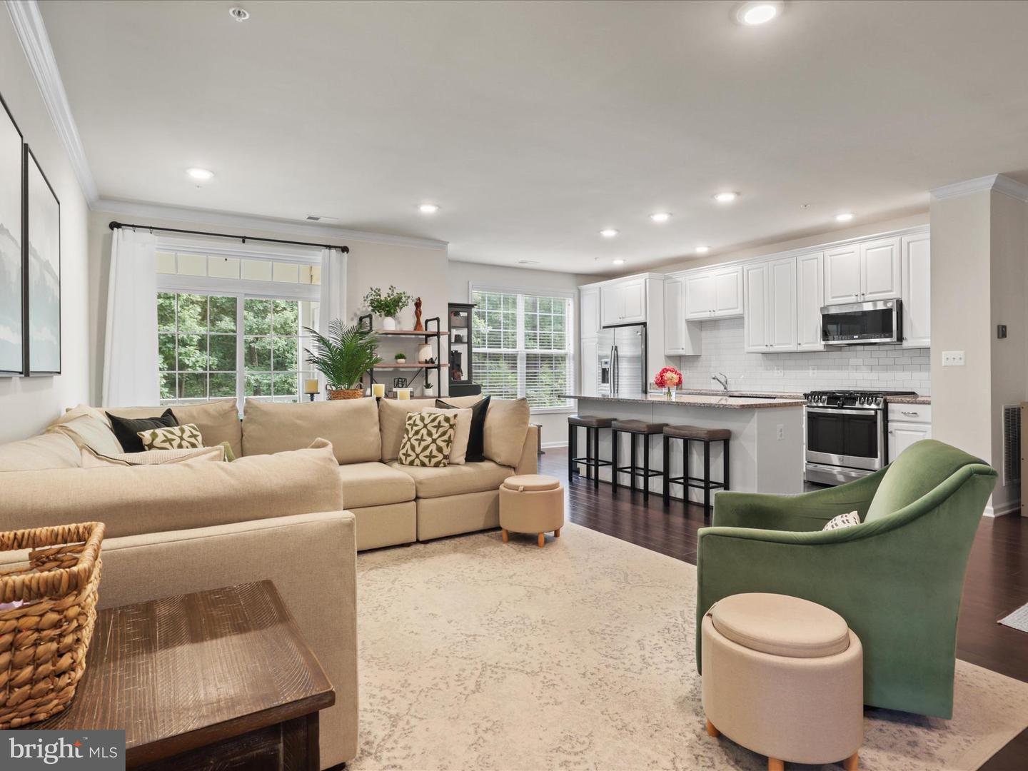 23245 MILLTOWN KNOLL SQ #103, ASHBURN, Virginia 20148, 2 Bedrooms Bedrooms, ,2 BathroomsBathrooms,Residential,For sale,23245 MILLTOWN KNOLL SQ #103,VALO2103026 MLS # VALO2103026