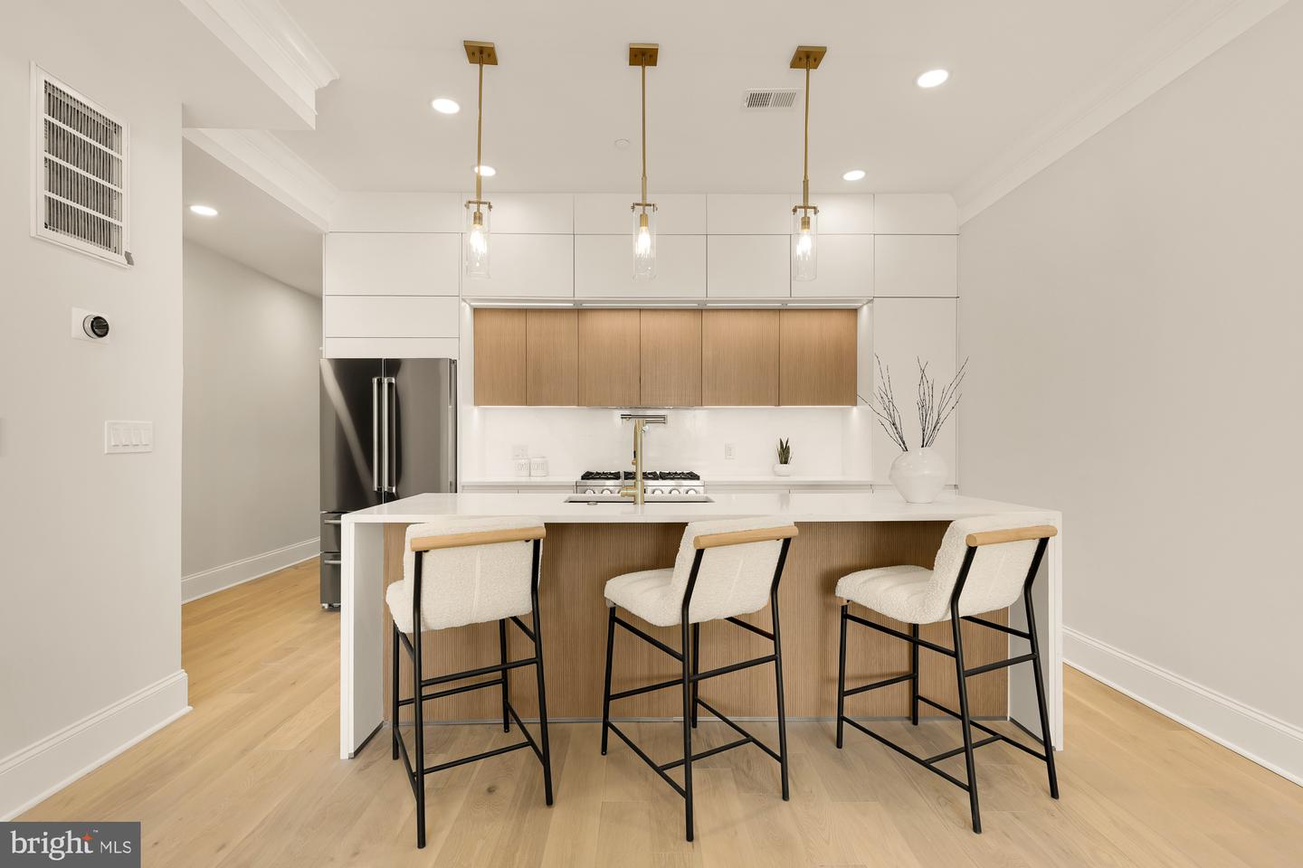 733 EUCLID ST NW #204, WASHINGTON, District Of Columbia 20001, 2 Bedrooms Bedrooms, ,2 BathroomsBathrooms,Residential,For sale,733 EUCLID ST NW #204,DCDC2211780 MLS # DCDC2211780