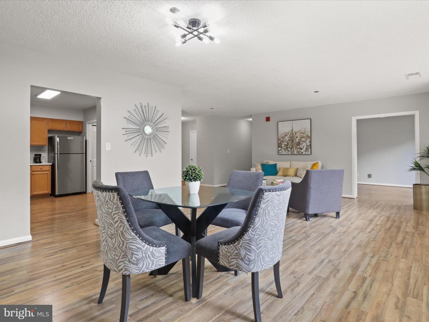 3713 S GEORGE MASON DR #T2W, FALLS CHURCH, Virginia 22041, 3 Bedrooms Bedrooms, ,2 BathroomsBathrooms,Residential,For sale,3713 S GEORGE MASON DR #T2W,VAFX2257230 MLS # VAFX2257230