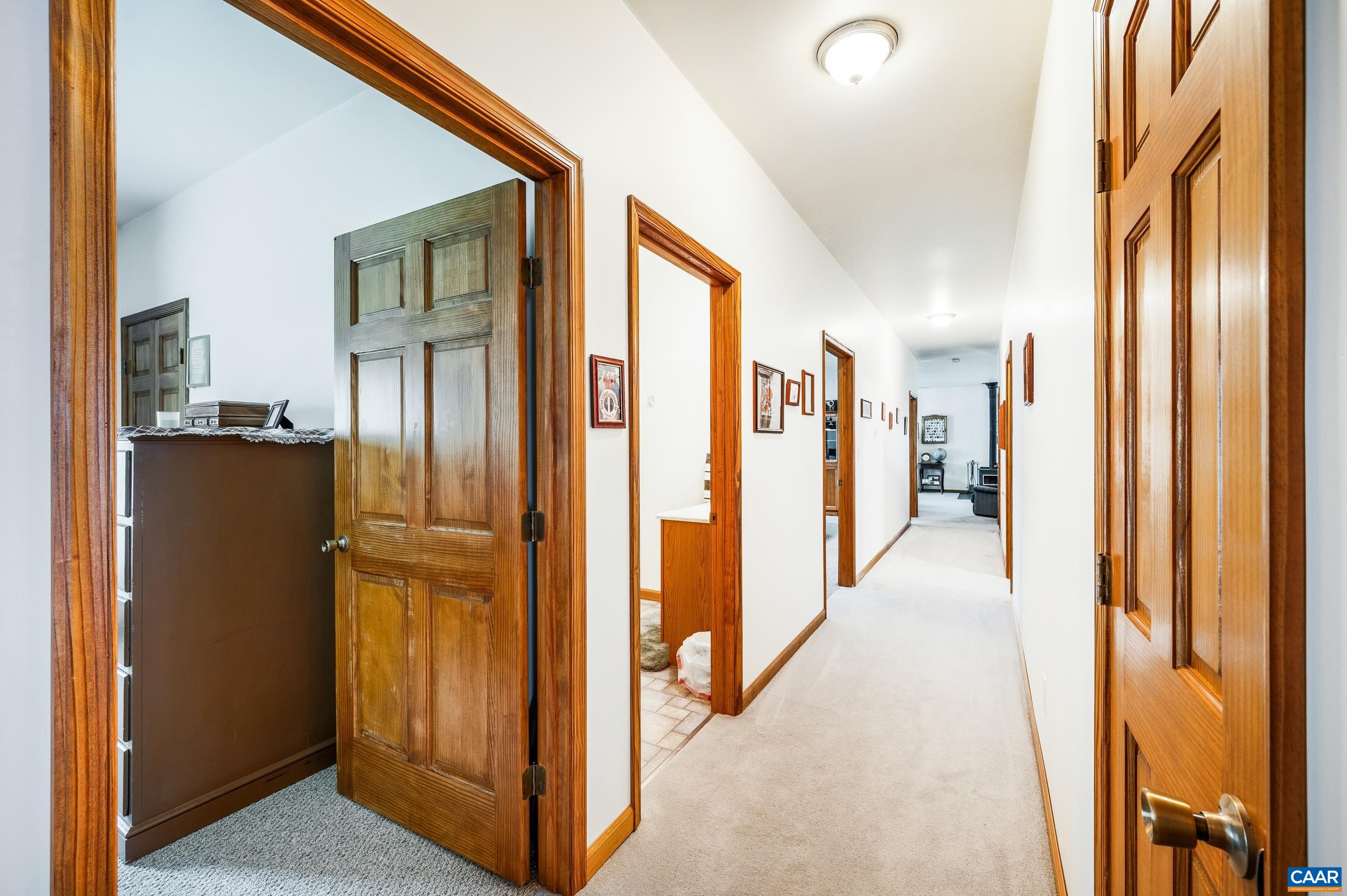 239 LITTLE FARM RD, AMHERST, Virginia 24521, 3 Bedrooms Bedrooms, ,2 BathroomsBathrooms,Residential,239 LITTLE FARM RD,663300 MLS # 663300