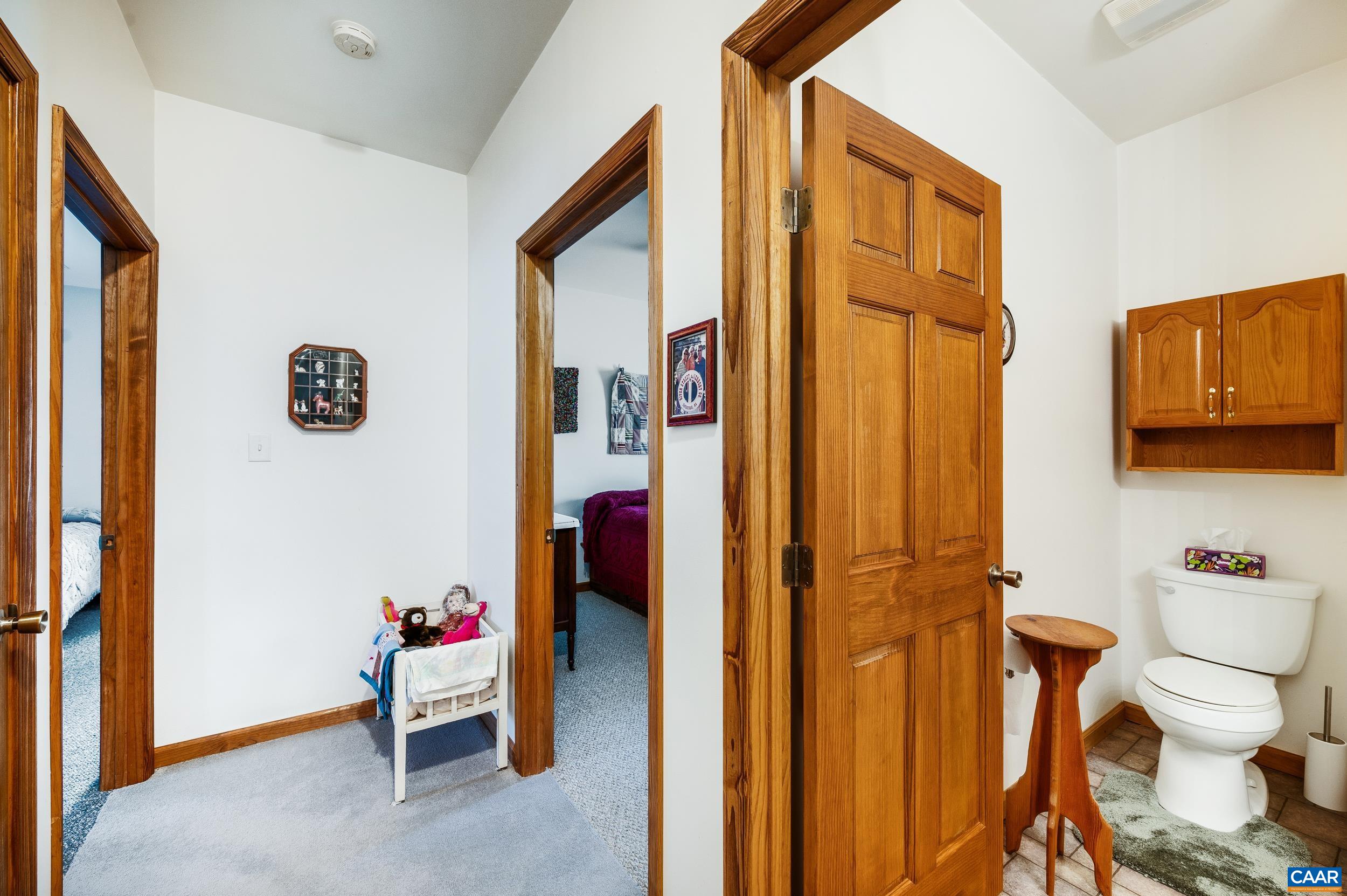 239 LITTLE FARM RD, AMHERST, Virginia 24521, 3 Bedrooms Bedrooms, ,2 BathroomsBathrooms,Residential,239 LITTLE FARM RD,663300 MLS # 663300