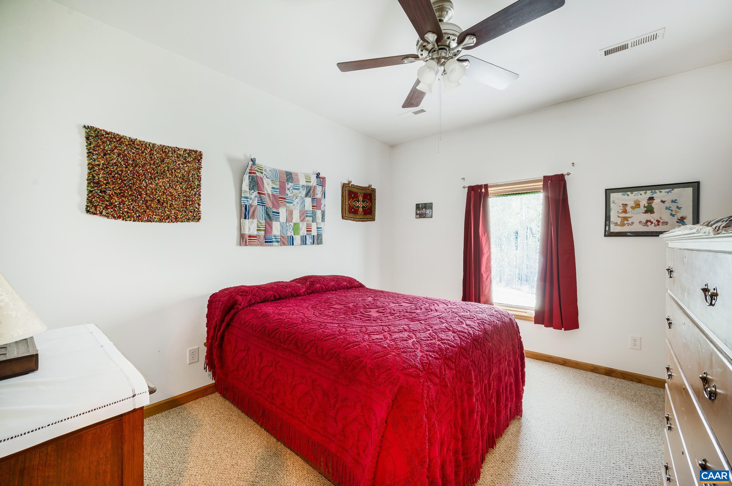 239 LITTLE FARM RD, AMHERST, Virginia 24521, 3 Bedrooms Bedrooms, ,2 BathroomsBathrooms,Residential,239 LITTLE FARM RD,663300 MLS # 663300