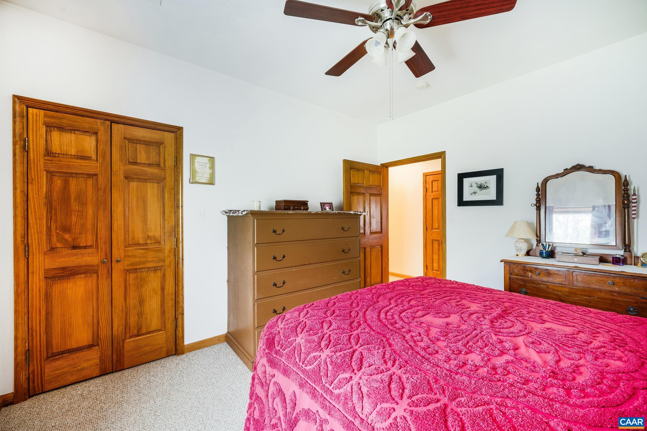 239 LITTLE FARM RD, AMHERST, Virginia 24521, 3 Bedrooms Bedrooms, ,2 BathroomsBathrooms,Residential,239 LITTLE FARM RD,663300 MLS # 663300
