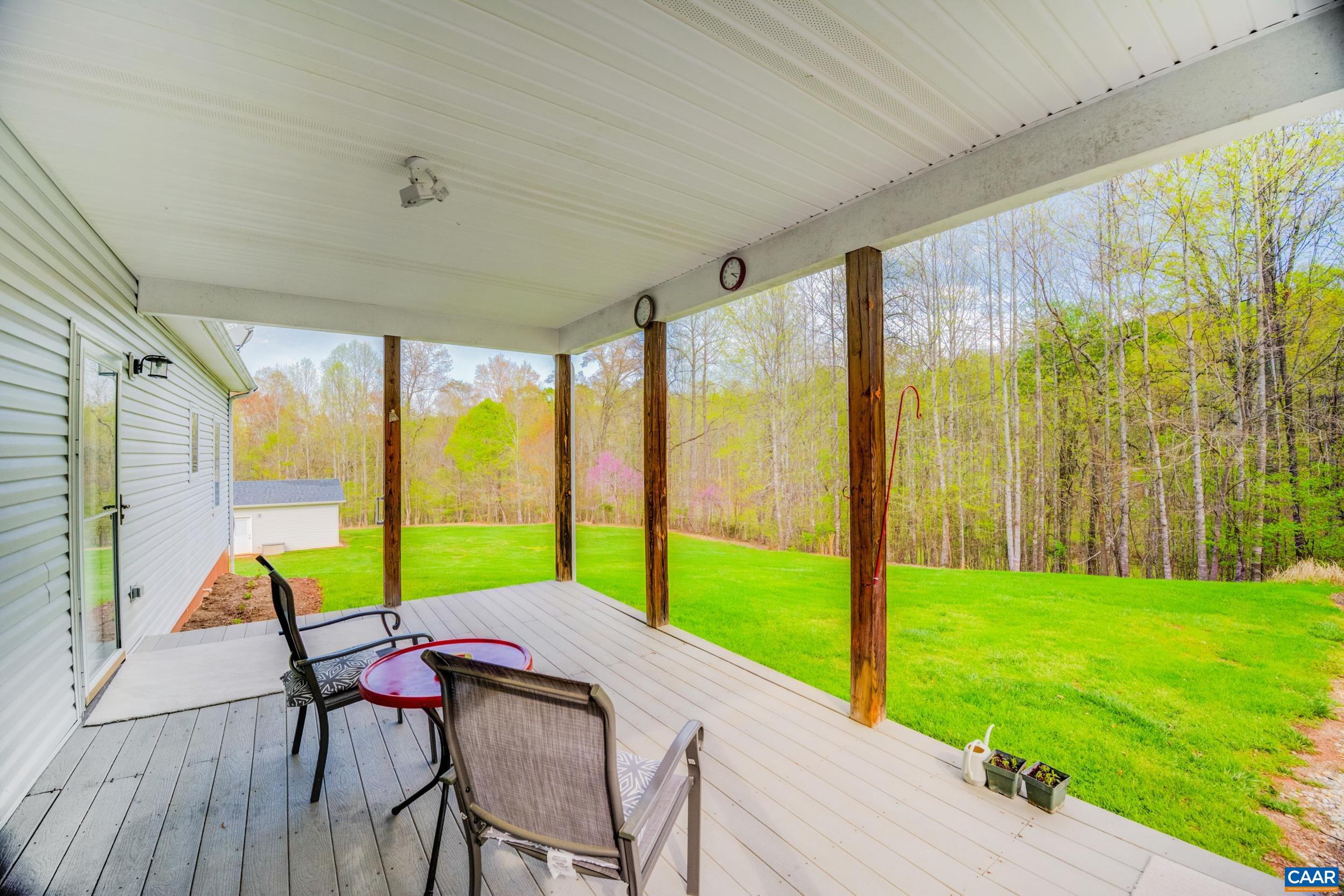 239 LITTLE FARM RD, AMHERST, Virginia 24521, 3 Bedrooms Bedrooms, ,2 BathroomsBathrooms,Residential,239 LITTLE FARM RD,663300 MLS # 663300