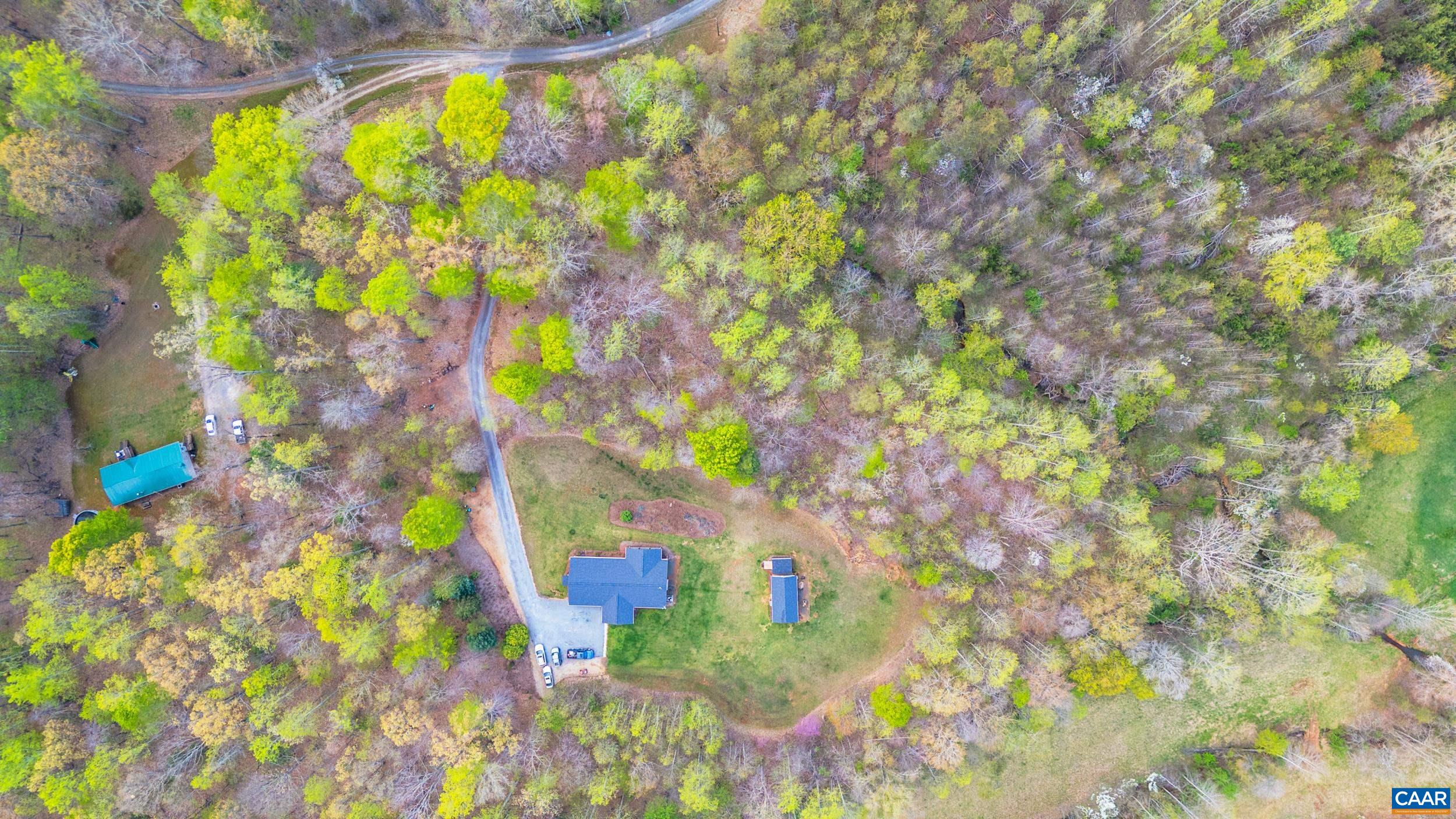 239 LITTLE FARM RD, AMHERST, Virginia 24521, 3 Bedrooms Bedrooms, ,2 BathroomsBathrooms,Residential,239 LITTLE FARM RD,663300 MLS # 663300