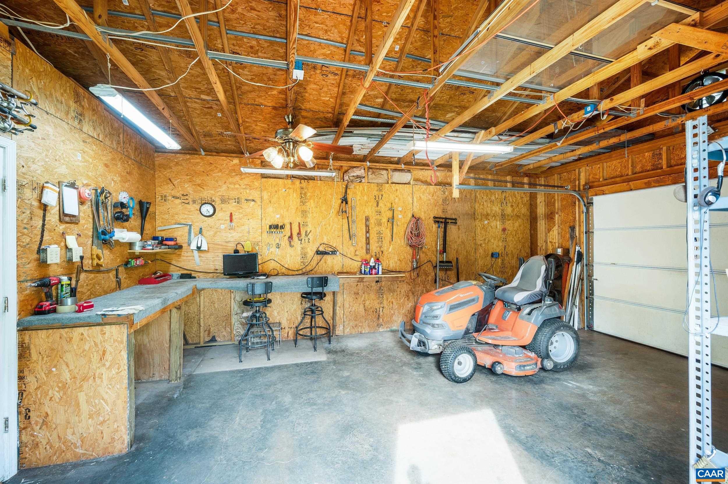 239 LITTLE FARM RD, AMHERST, Virginia 24521, 3 Bedrooms Bedrooms, ,2 BathroomsBathrooms,Residential,239 LITTLE FARM RD,663300 MLS # 663300