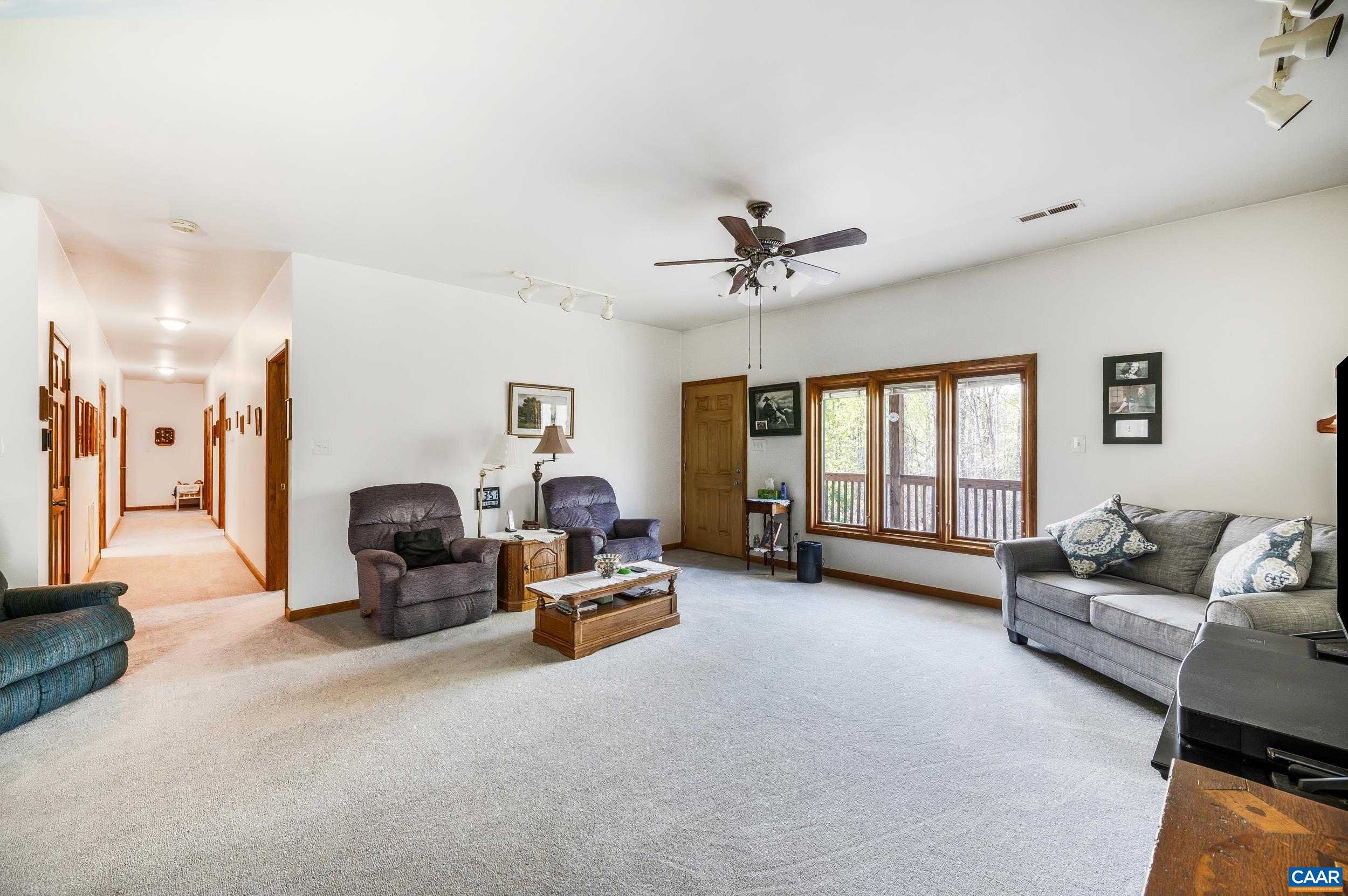 239 LITTLE FARM RD, AMHERST, Virginia 24521, 3 Bedrooms Bedrooms, ,2 BathroomsBathrooms,Residential,239 LITTLE FARM RD,663300 MLS # 663300