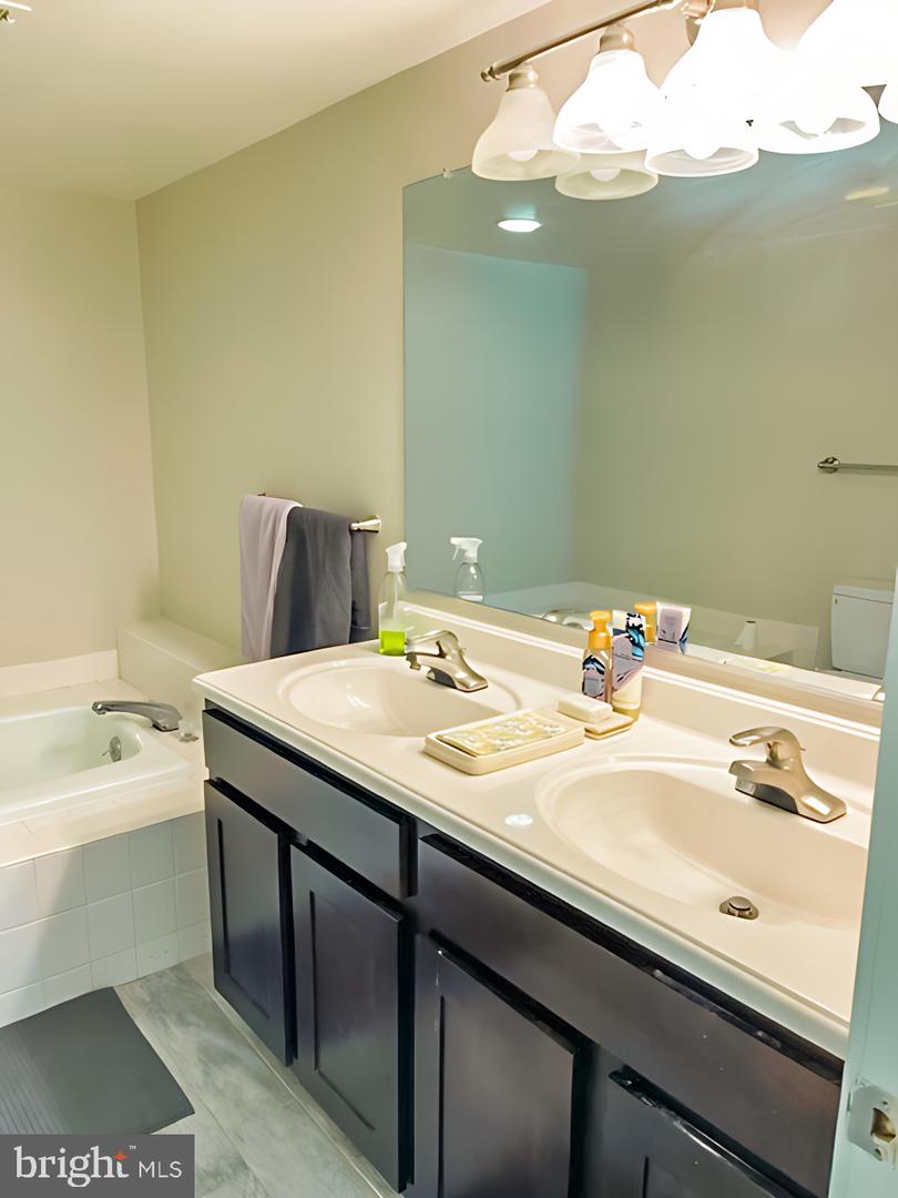 5505 SEMINARY RD #505N, FALLS CHURCH, Virginia 22041, 3 Bedrooms Bedrooms, ,2 BathroomsBathrooms,Residential,For sale,5505 SEMINARY RD #505N,VAFX2238870 MLS # VAFX2238870