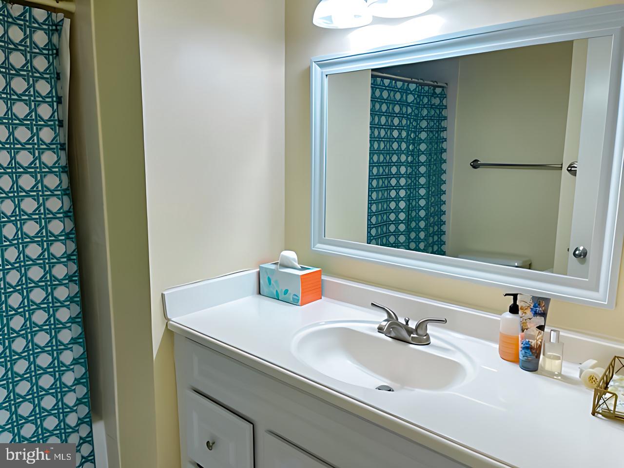 5505 SEMINARY RD #505N, FALLS CHURCH, Virginia 22041, 3 Bedrooms Bedrooms, ,2 BathroomsBathrooms,Residential,For sale,5505 SEMINARY RD #505N,VAFX2238870 MLS # VAFX2238870