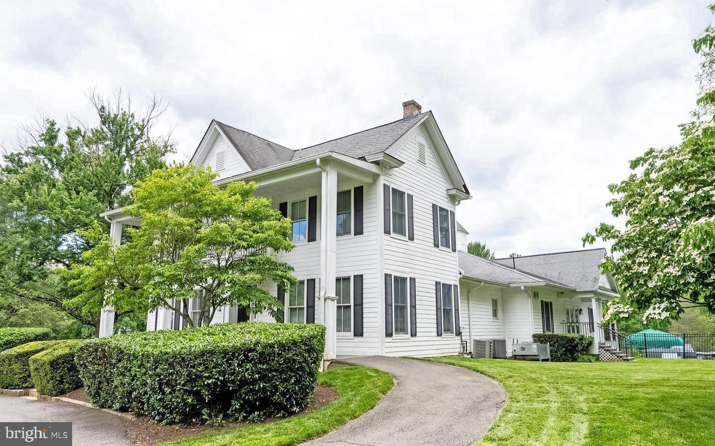 5730 WALNUT WOOD LN, BURKE, Virginia 22015, 4 Bedrooms Bedrooms, ,2 BathroomsBathrooms,Residential,For sale,5730 WALNUT WOOD LN,VAFX2246788 MLS # VAFX2246788