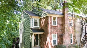 5730 WALNUT WOOD LN, BURKE, Virginia 22015, 4 Bedrooms Bedrooms, ,2 BathroomsBathrooms,Residential,For sale,5730 WALNUT WOOD LN,VAFX2246788 MLS # VAFX2246788