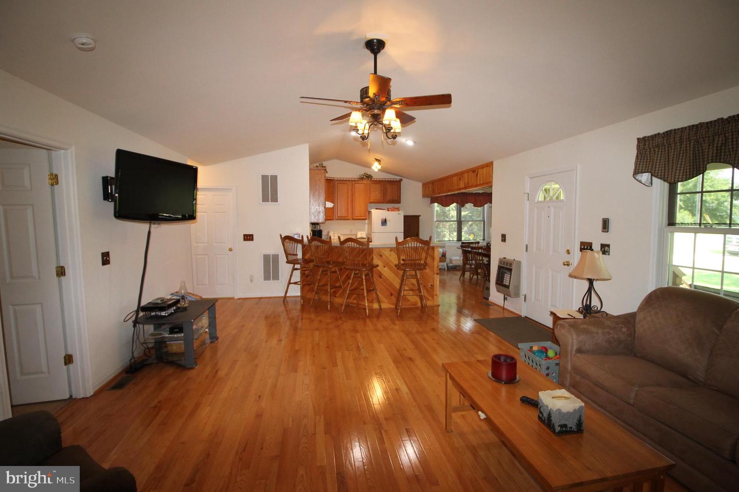 225 LAKEVIEW DR, MINERAL, Virginia 23117, 2 Bedrooms Bedrooms, ,2 BathroomsBathrooms,Residential,For sale,225 LAKEVIEW DR,VALA2008182 MLS # VALA2008182