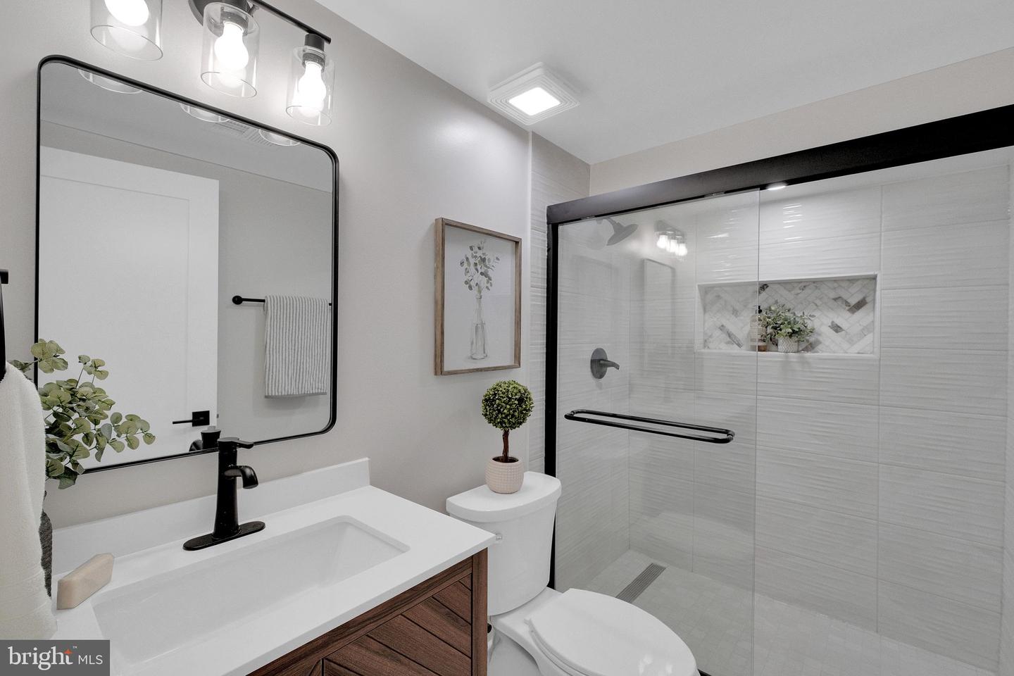 1020 HAMLIN ST NE, WASHINGTON, District Of Columbia 20017, 3 Bedrooms Bedrooms, ,3 BathroomsBathrooms,Residential,For sale,1020 HAMLIN ST NE,DCDC2209452 MLS # DCDC2209452