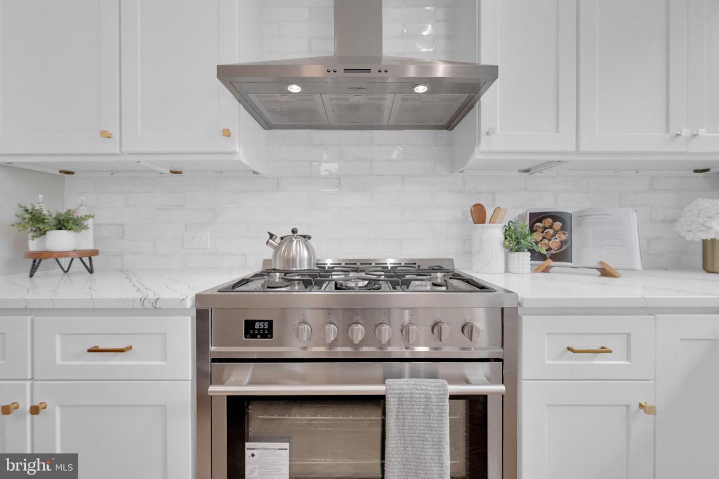 1020 HAMLIN ST NE, WASHINGTON, District Of Columbia 20017, 3 Bedrooms Bedrooms, ,3 BathroomsBathrooms,Residential,For sale,1020 HAMLIN ST NE,DCDC2209452 MLS # DCDC2209452
