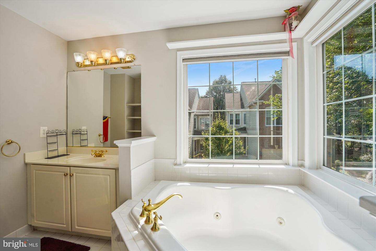 3486 BARRISTERS KEEPE CIR, FAIRFAX, Virginia 22031, 4 Bedrooms Bedrooms, ,3 BathroomsBathrooms,Residential,For sale,3486 BARRISTERS KEEPE CIR,VAFC2006632 MLS # VAFC2006632
