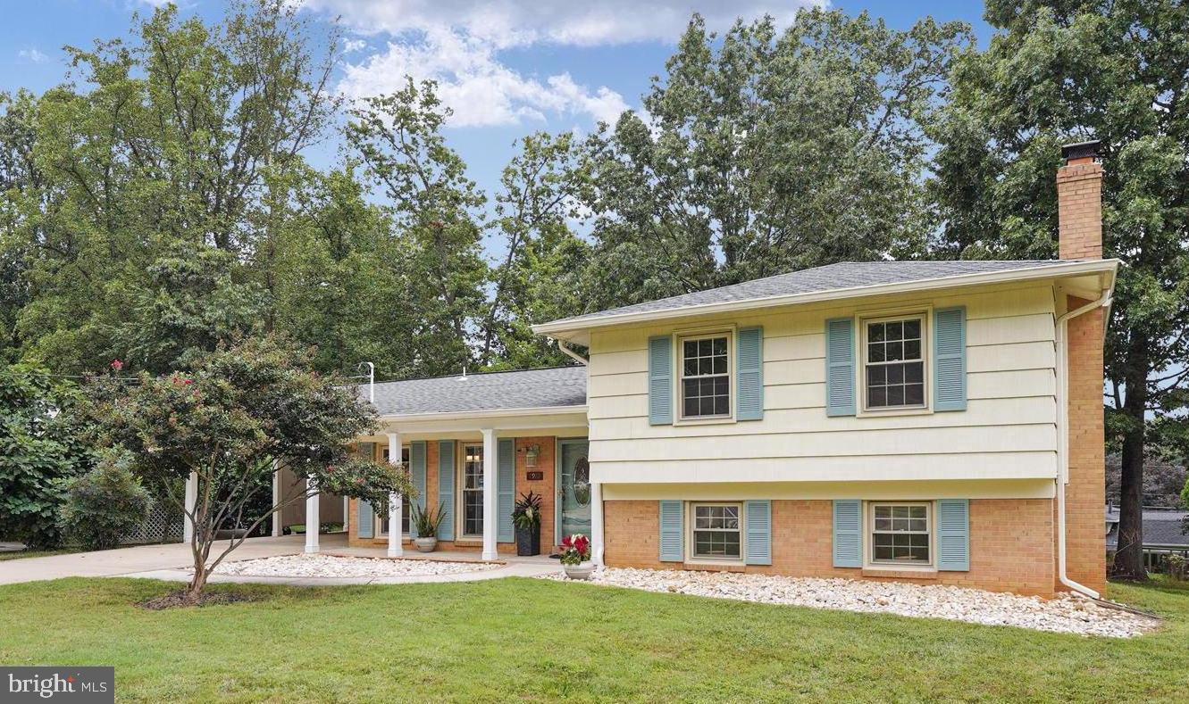 7910 HARWOOD PL, SPRINGFIELD, Virginia 22152, 4 Bedrooms Bedrooms, ,2 BathroomsBathrooms,Residential,For sale,7910 HARWOOD PL,VAFX2255984 MLS # VAFX2255984