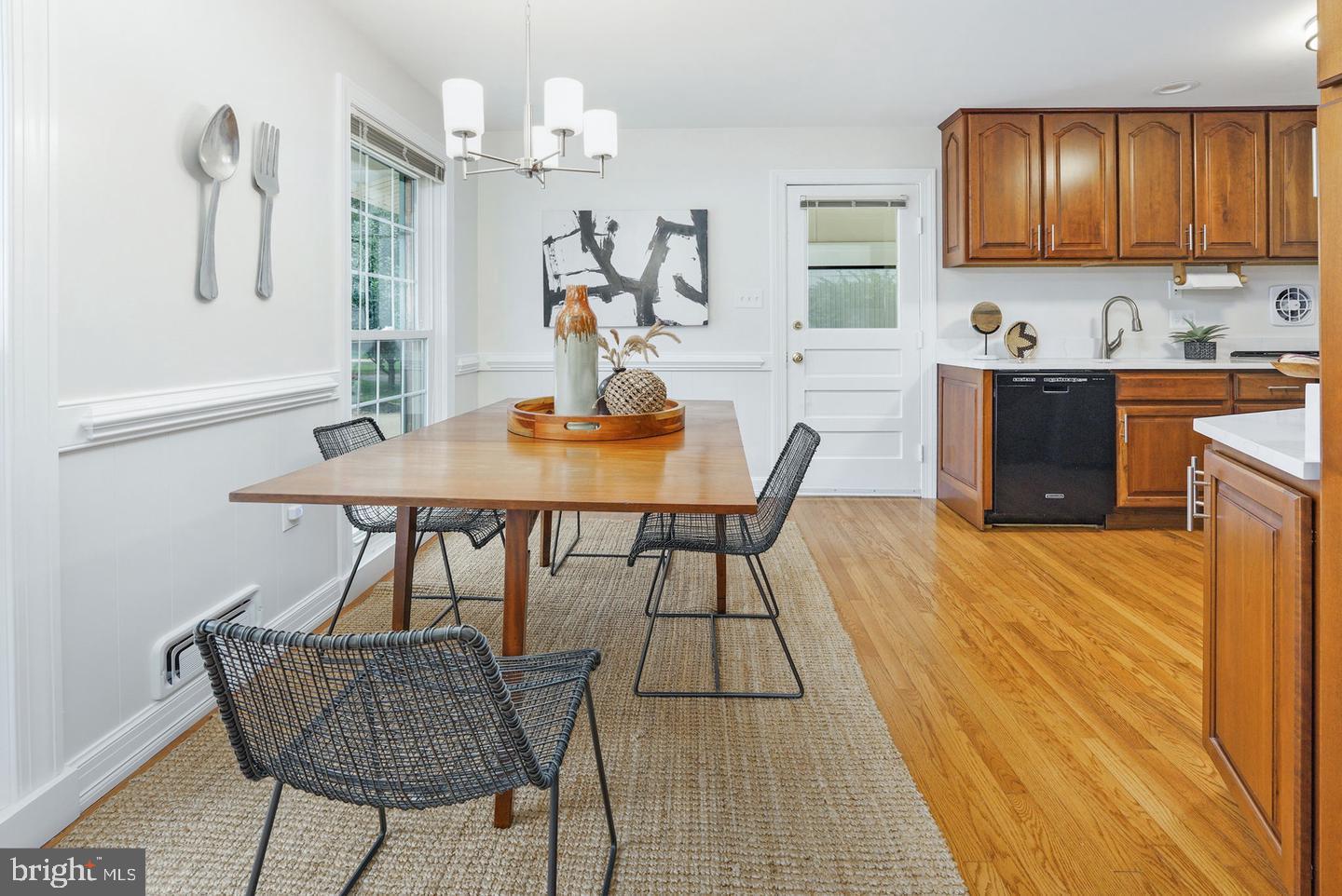 7910 HARWOOD PL, SPRINGFIELD, Virginia 22152, 4 Bedrooms Bedrooms, ,2 BathroomsBathrooms,Residential,For sale,7910 HARWOOD PL,VAFX2255984 MLS # VAFX2255984