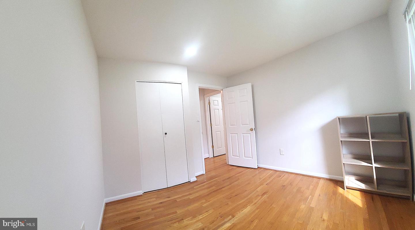 7910 HARWOOD PL, SPRINGFIELD, Virginia 22152, 4 Bedrooms Bedrooms, ,2 BathroomsBathrooms,Residential,For sale,7910 HARWOOD PL,VAFX2255984 MLS # VAFX2255984