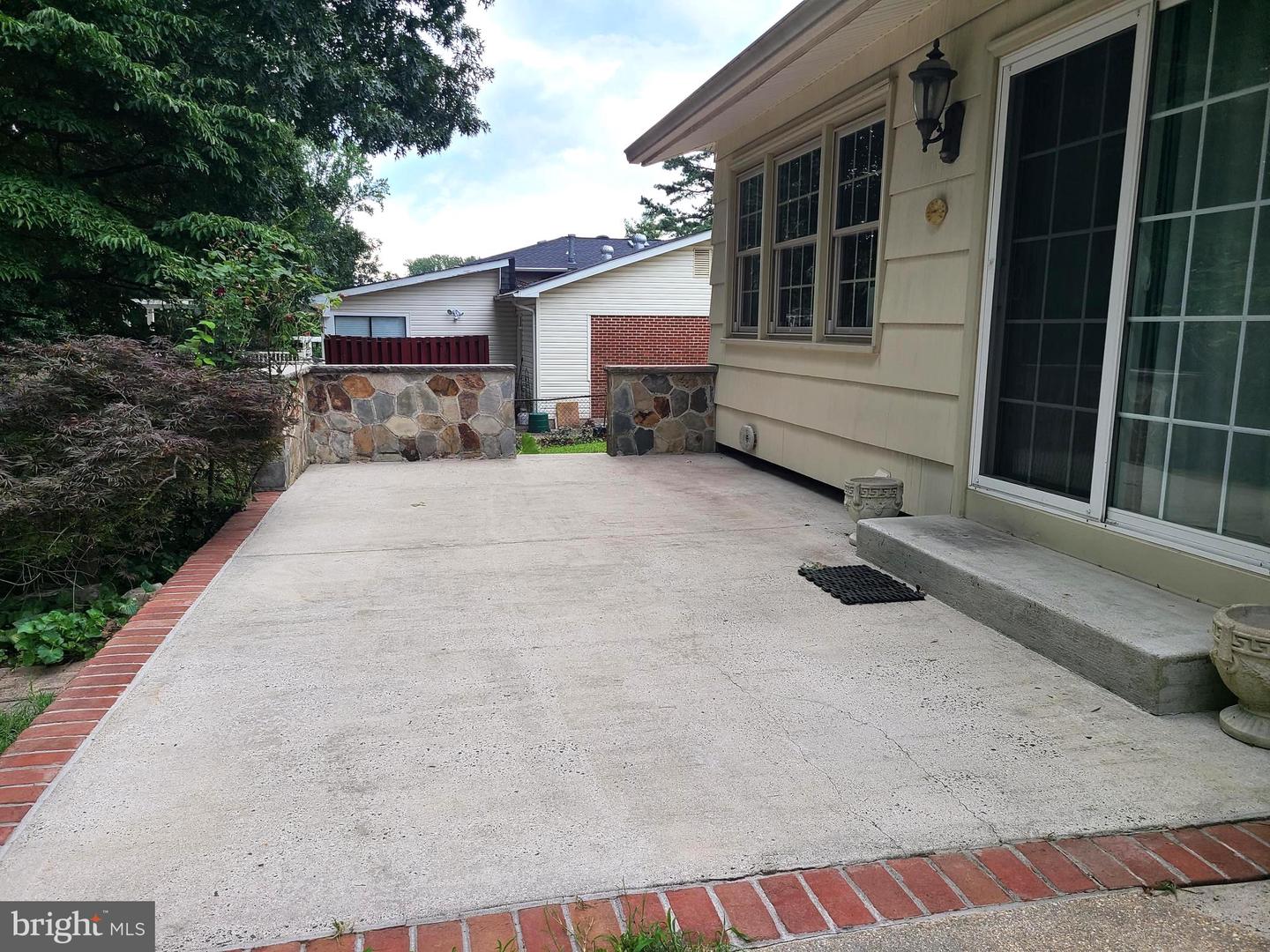 7910 HARWOOD PL, SPRINGFIELD, Virginia 22152, 4 Bedrooms Bedrooms, ,2 BathroomsBathrooms,Residential,For sale,7910 HARWOOD PL,VAFX2255984 MLS # VAFX2255984