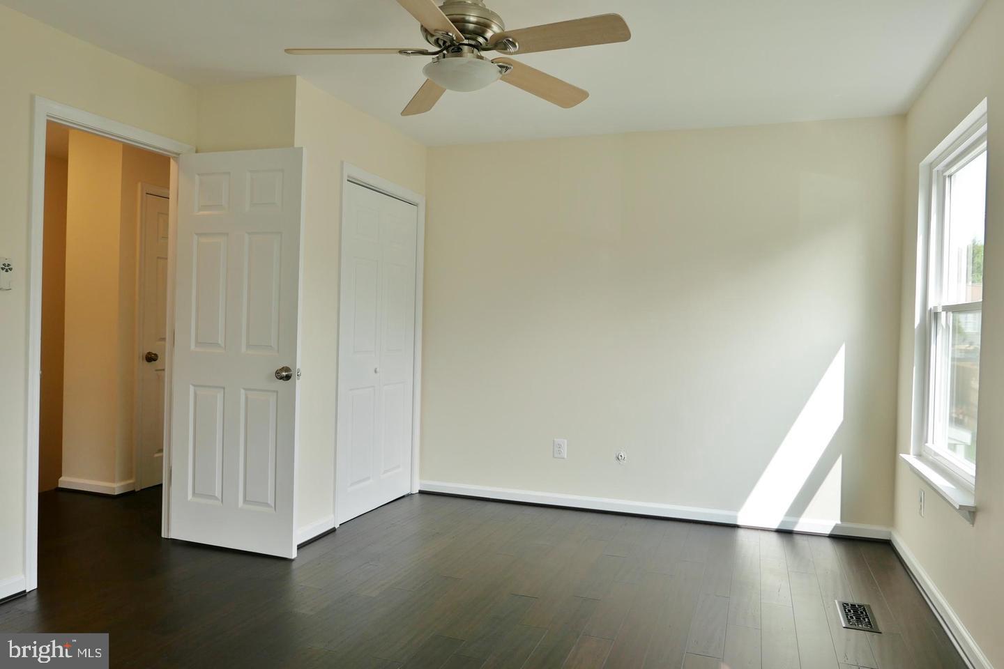 74 HANCOCK PL NE, LEESBURG, Virginia 20176, 2 Bedrooms Bedrooms, ,1 BathroomBathrooms,Residential,For sale,74 HANCOCK PL NE,VALO2102842 MLS # VALO2102842