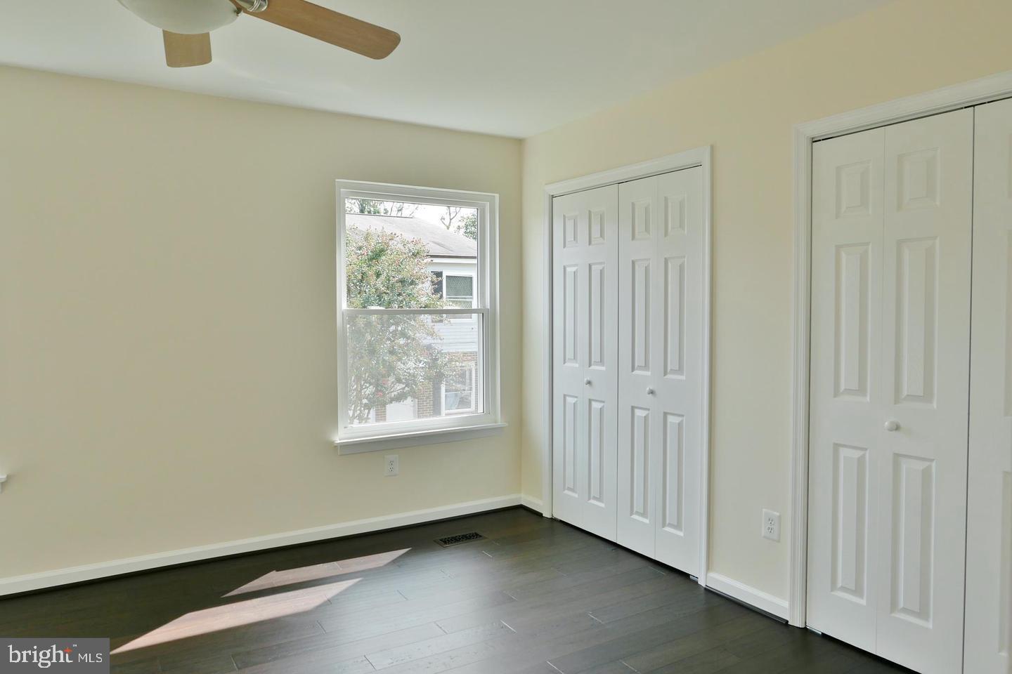 74 HANCOCK PL NE, LEESBURG, Virginia 20176, 2 Bedrooms Bedrooms, ,1 BathroomBathrooms,Residential,For sale,74 HANCOCK PL NE,VALO2102842 MLS # VALO2102842