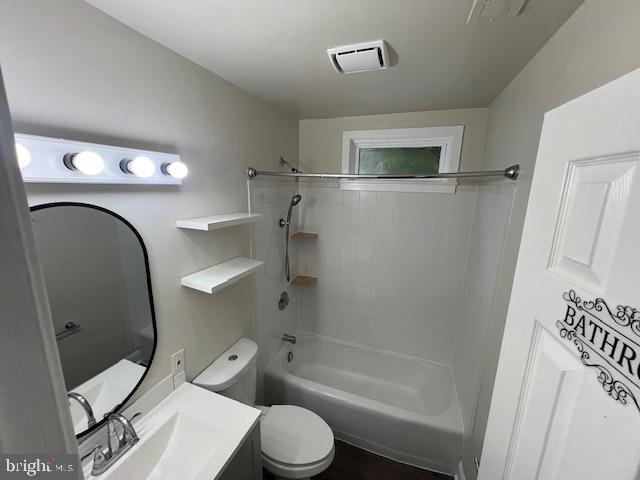 1410 COLCHESTER RD, WOODBRIDGE, Virginia 22191, 4 Bedrooms Bedrooms, ,2 BathroomsBathrooms,Residential,For sale,1410 COLCHESTER RD,VAPW2099760 MLS # VAPW2099760