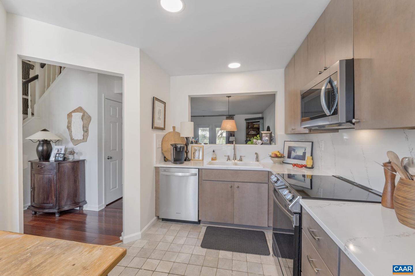 1371 LE PARC TER, CHARLOTTESVILLE, Virginia 22901, 2 Bedrooms Bedrooms, ,2 BathroomsBathrooms,Residential,For sale,1371 LE PARC TER,667058 MLS # 667058