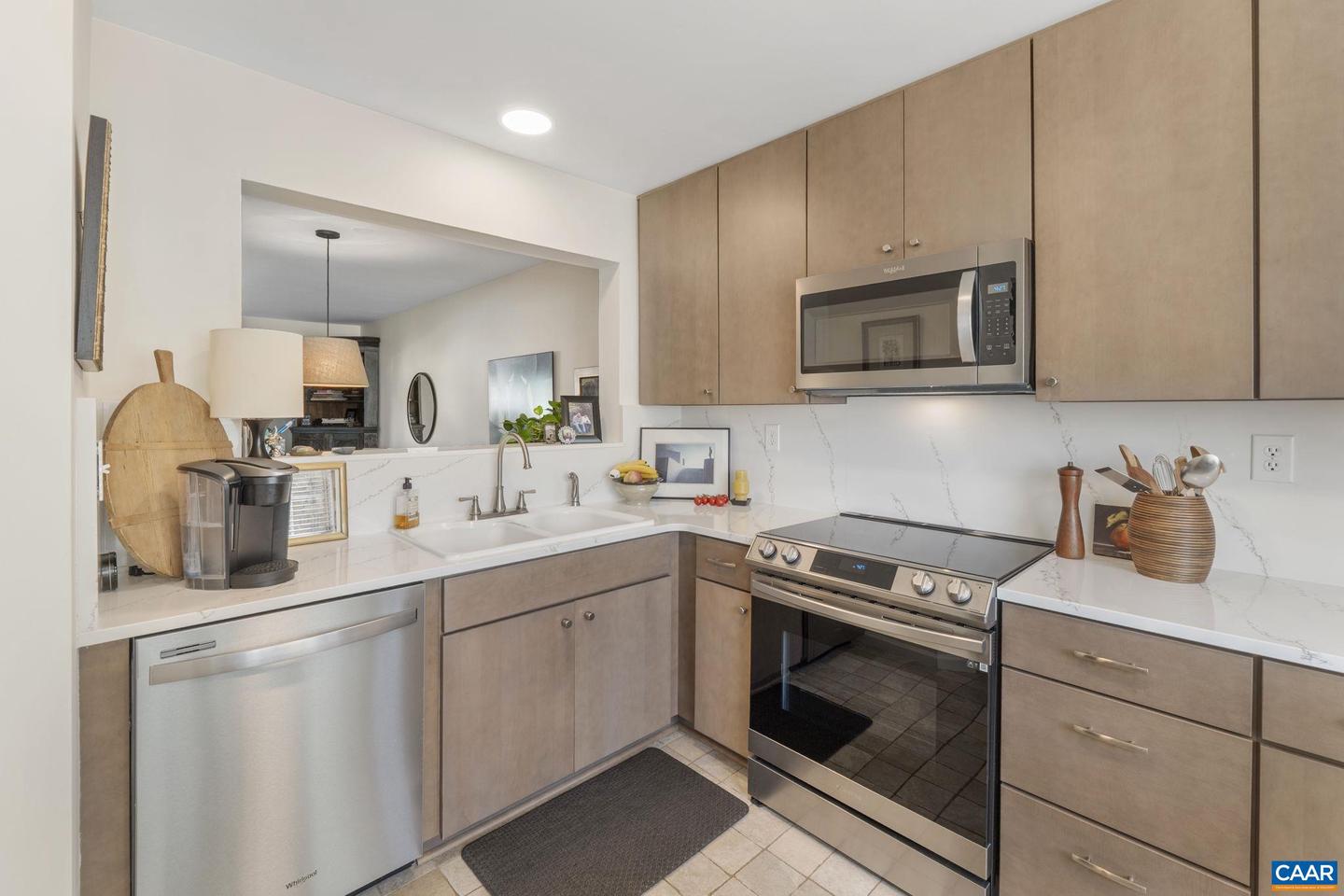 1371 LE PARC TER, CHARLOTTESVILLE, Virginia 22901, 2 Bedrooms Bedrooms, ,2 BathroomsBathrooms,Residential,For sale,1371 LE PARC TER,667058 MLS # 667058