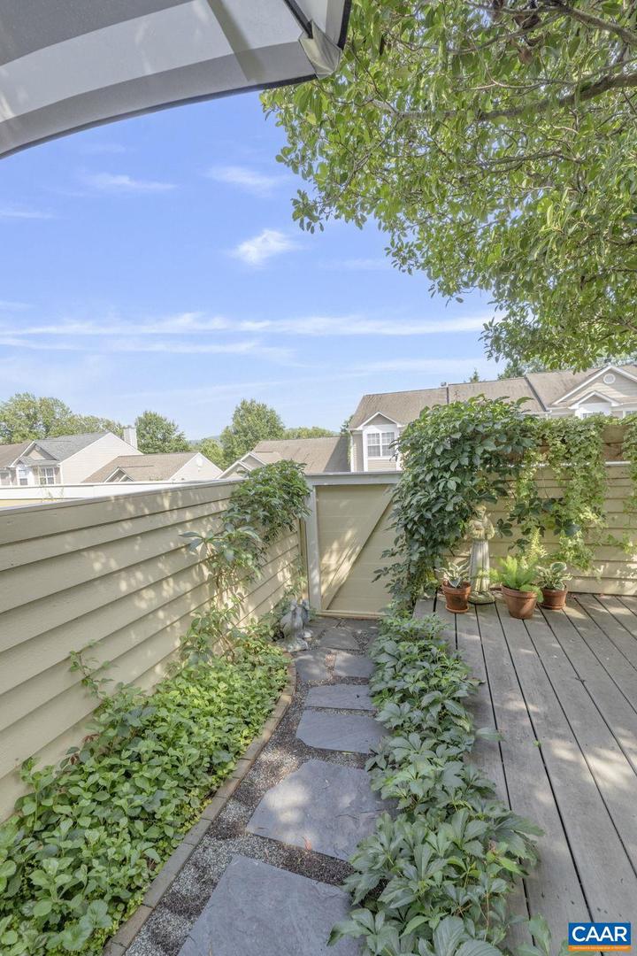 1371 LE PARC TER, CHARLOTTESVILLE, Virginia 22901, 2 Bedrooms Bedrooms, ,2 BathroomsBathrooms,Residential,For sale,1371 LE PARC TER,667058 MLS # 667058