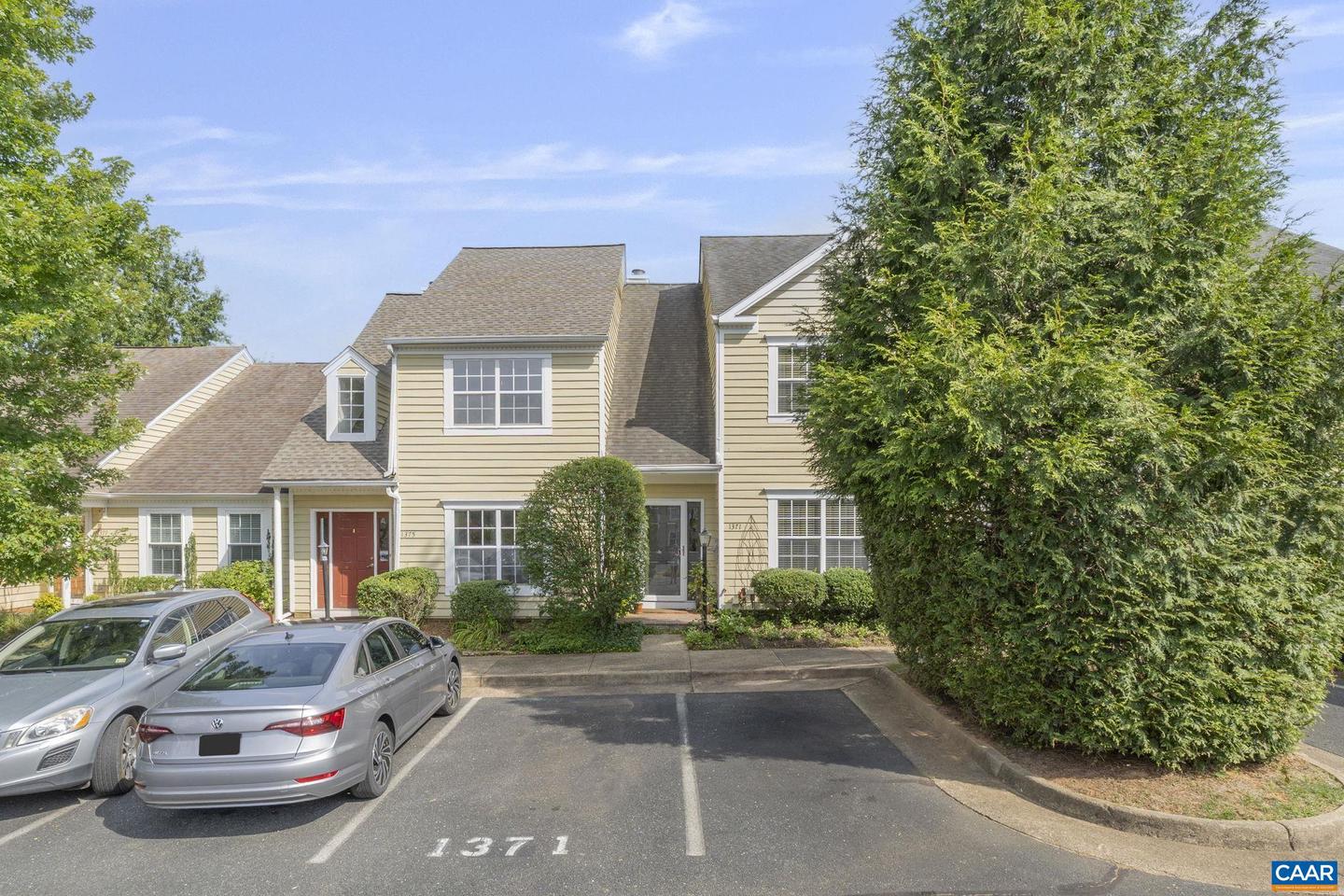 1371 LE PARC TER, CHARLOTTESVILLE, Virginia 22901, 2 Bedrooms Bedrooms, ,2 BathroomsBathrooms,Residential,For sale,1371 LE PARC TER,667058 MLS # 667058