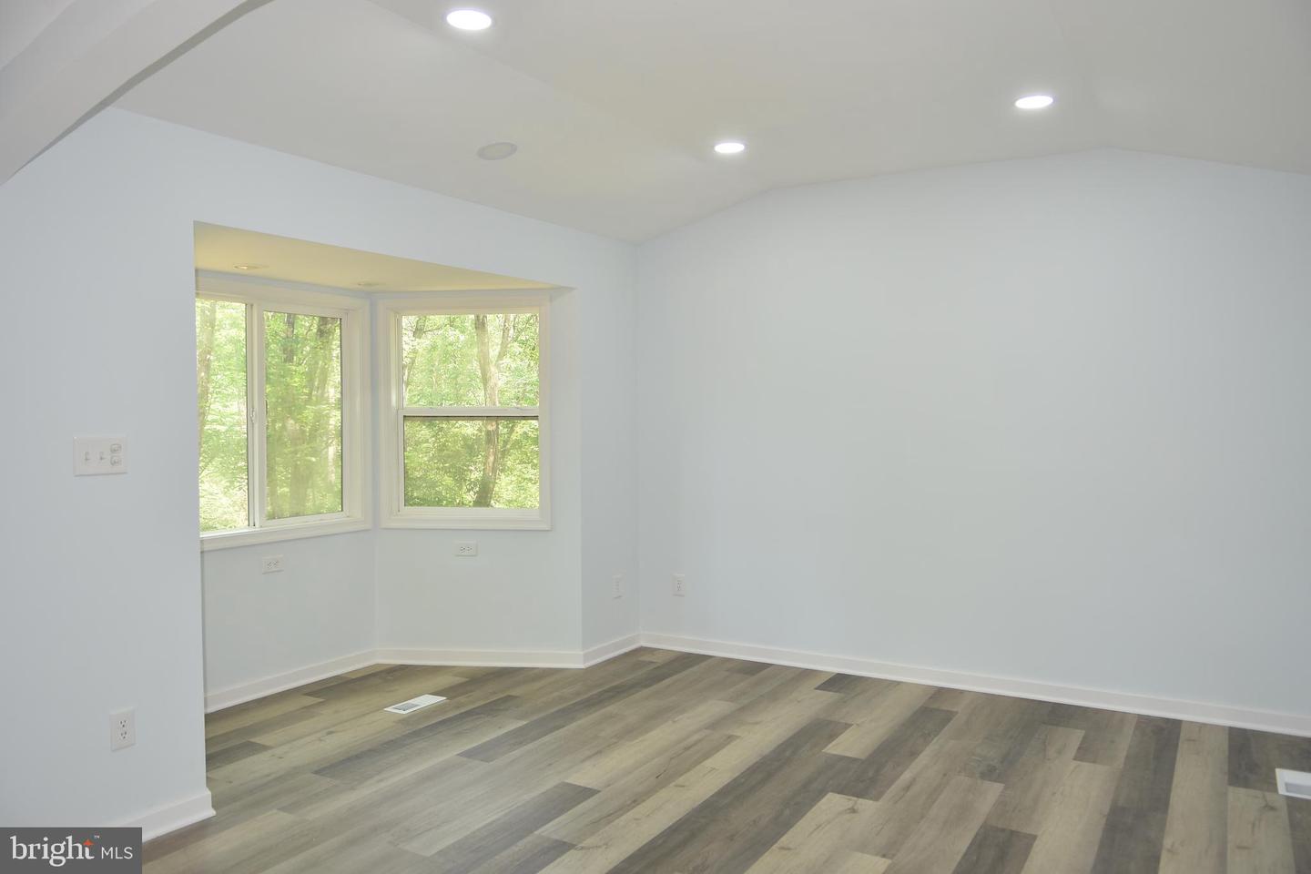 6513 DEERSKIN DR, FREDERICKSBURG, Virginia 22407, 5 Bedrooms Bedrooms, ,2 BathroomsBathrooms,Residential,For sale,6513 DEERSKIN DR,VASP2034336 MLS # VASP2034336