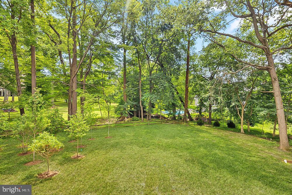 2109 ELLIOTT AVE, MCLEAN, Virginia 22101, 6 Bedrooms Bedrooms, ,6 BathroomsBathrooms,Residential,For sale,2109 ELLIOTT AVE,VAFX2254664 MLS # VAFX2254664