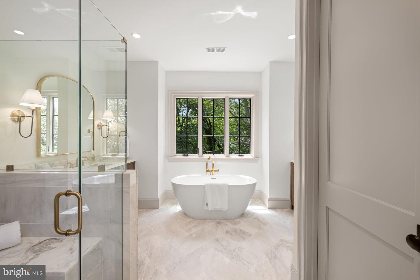 2109 ELLIOTT AVE, MCLEAN, Virginia 22101, 6 Bedrooms Bedrooms, ,6 BathroomsBathrooms,Residential,For sale,2109 ELLIOTT AVE,VAFX2254664 MLS # VAFX2254664