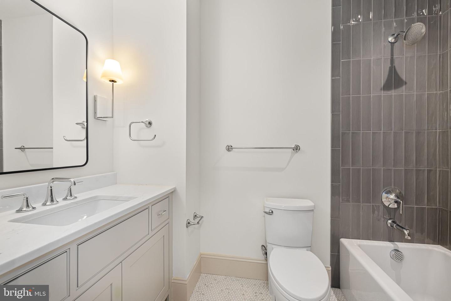 2109 ELLIOTT AVE, MCLEAN, Virginia 22101, 6 Bedrooms Bedrooms, ,6 BathroomsBathrooms,Residential,For sale,2109 ELLIOTT AVE,VAFX2254664 MLS # VAFX2254664